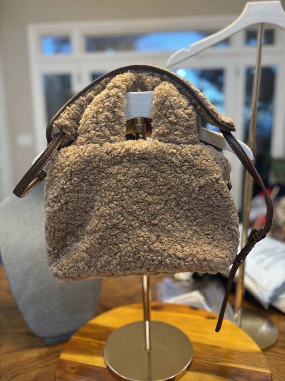 Laundry by Shelli Segal Y2K Los Angeles Small Brown Faux Fur Sherpa Crossbody - Picture 1 of 16